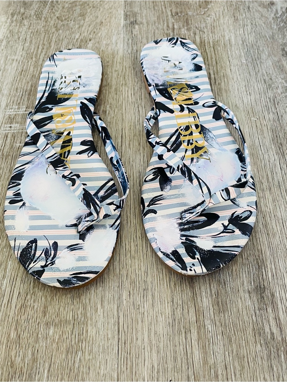 Sam & Libby Women’s Size 9 Abstract Striped Floral Flip Flop Sandals
